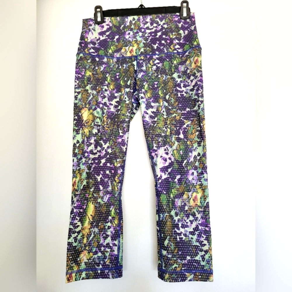 NWOT Lululemon Abstract Floral Purple Green 7/8 Leggings Tights Size S